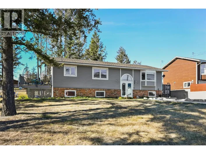 208 7TH Avenue, Invermere