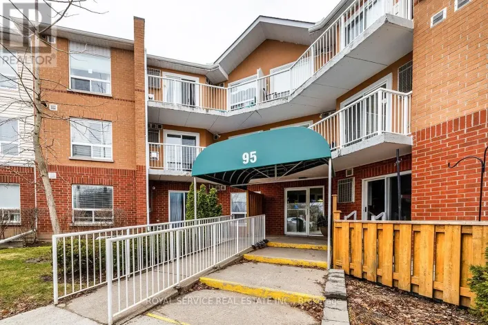 208 - 95 WELLINGTON STREET, Clarington