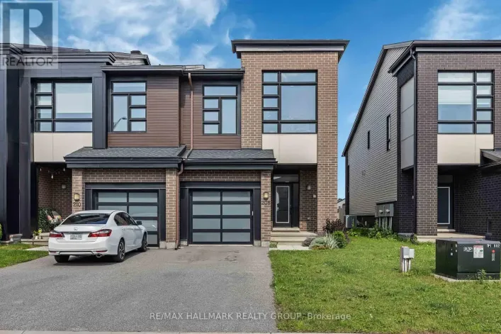 208 BIG DIPPER STREET E, Ottawa