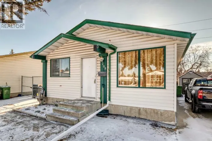 208 Bracewood Road SW, Calgary