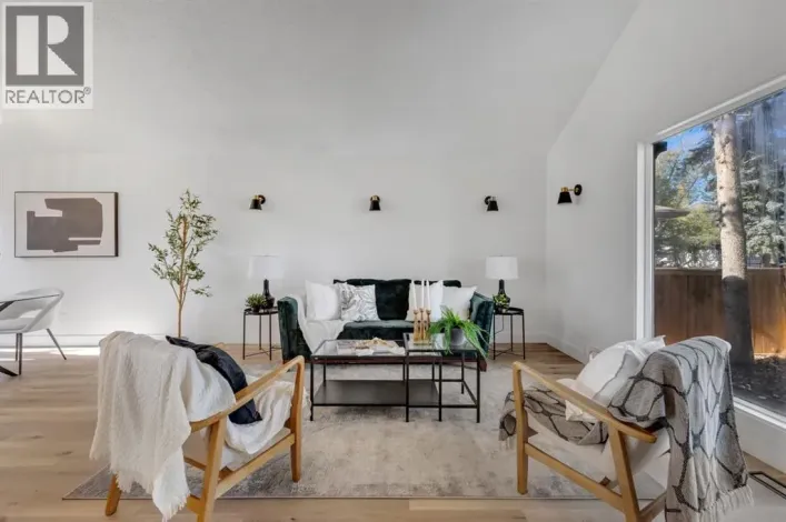 208 Cedarille Green SW, Calgary