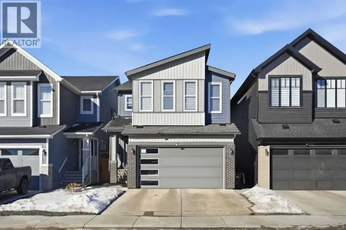 208 Creekstone Row SW, Calgary