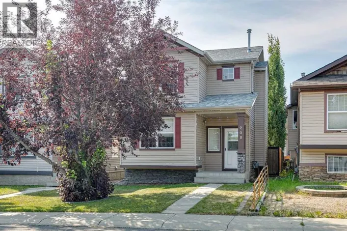 208 Everridge Way SW, Calgary
