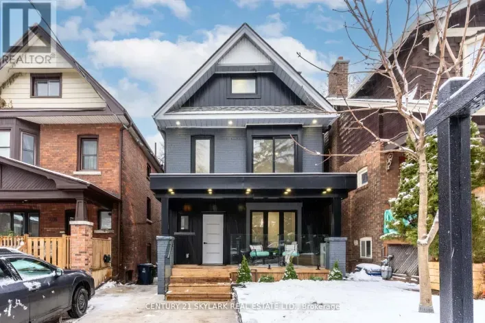 208 GAINSBOROUGH ROAD, Toronto