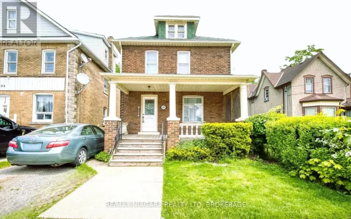 208 HELLEMS AVENUE, Welland