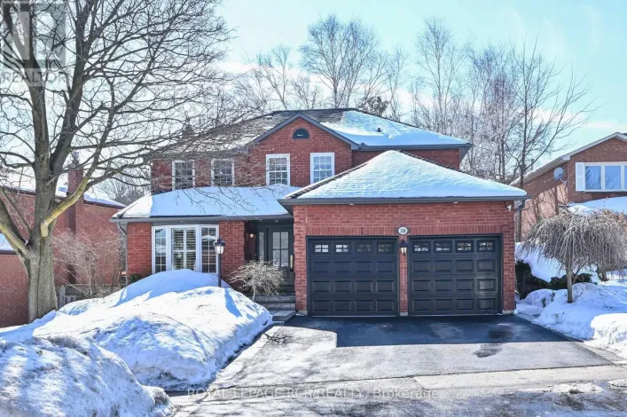 208 KENSINGTON PLACE, Orangeville