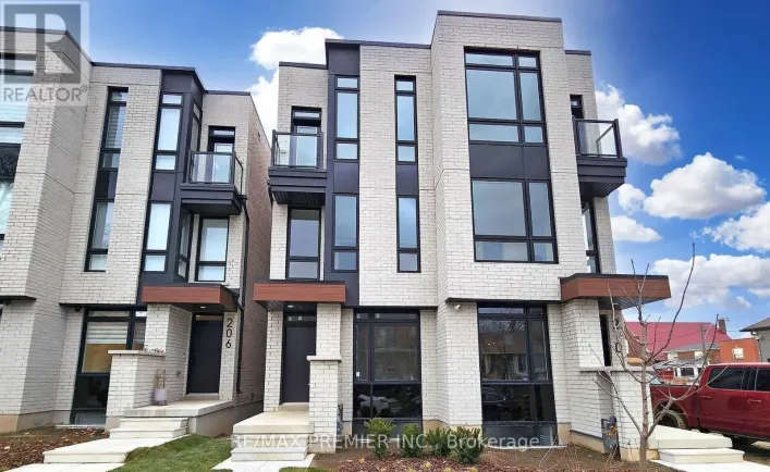 208 MCROBERTS AVENUE, Toronto
