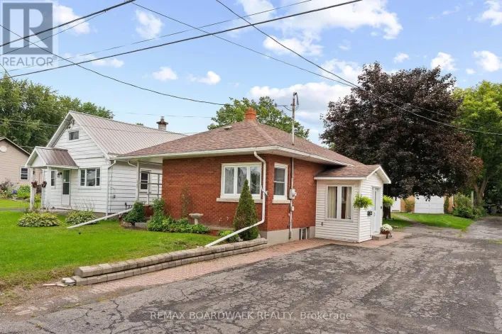 208 OXFORD STREET E, North Grenville