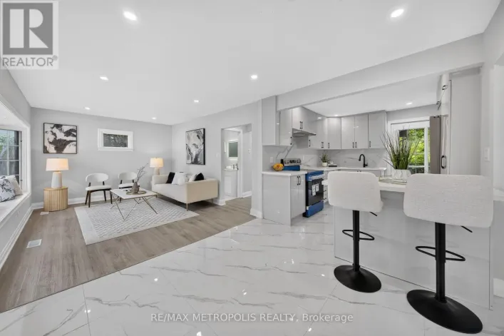 208 PALMERSTON AVENUE, Whitby