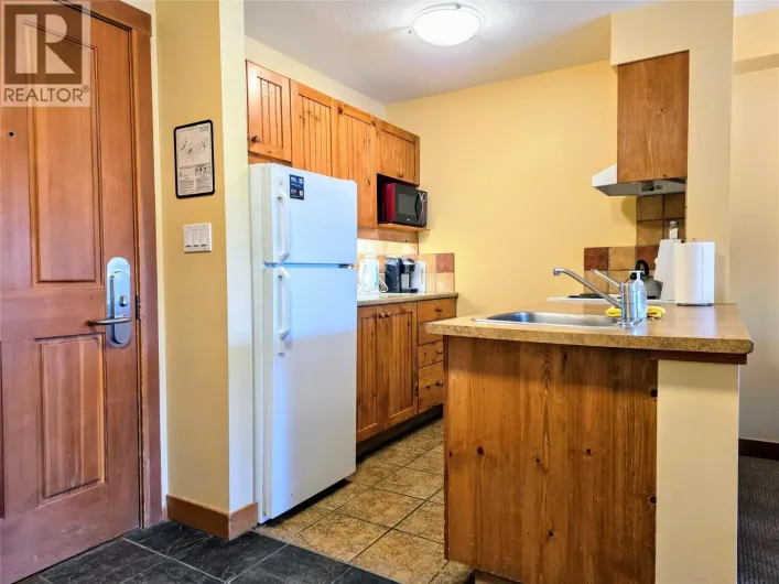 2080 Summit Drive Unit# 318, Panorama