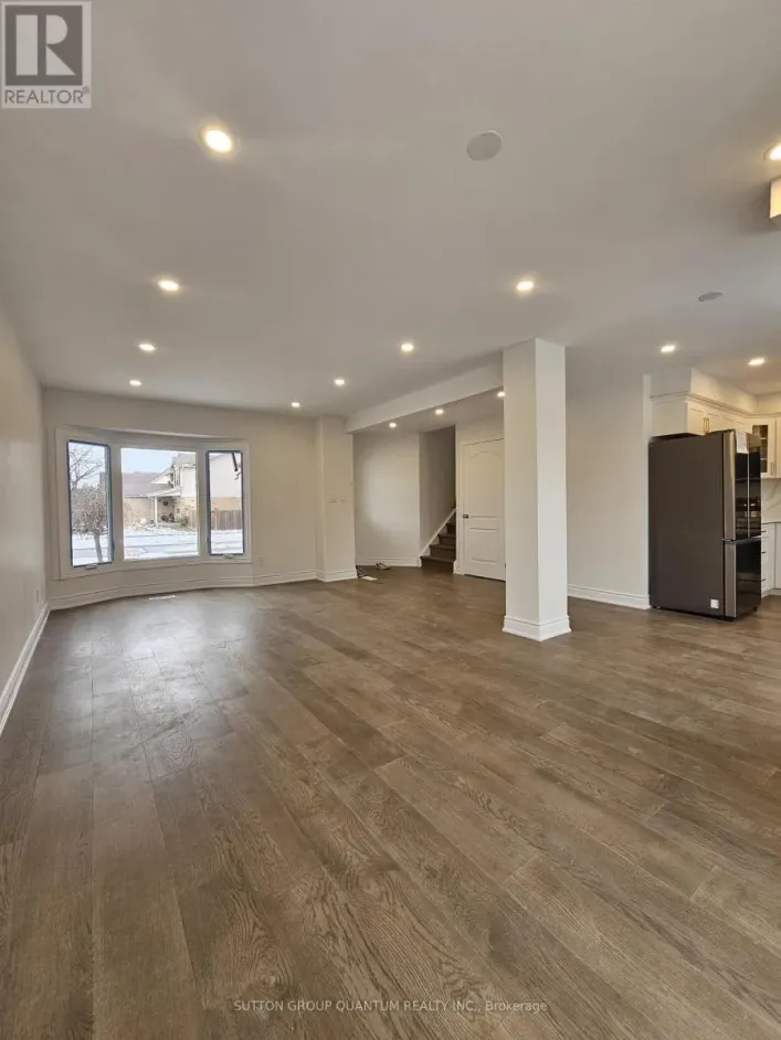 2084 HUNT CRESCENT, Burlington