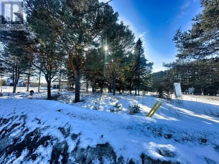 2085 15th Side Road, Thunder Bay