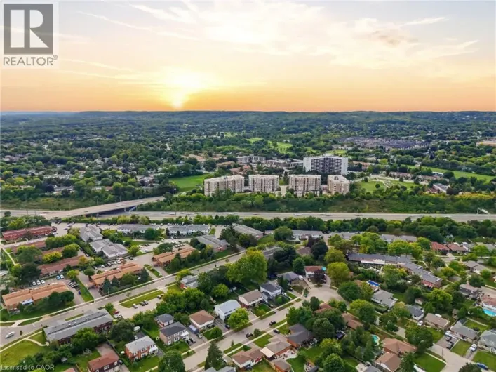 2085 AMHERST HEIGHTS Drive Unit# 613, Burlington
