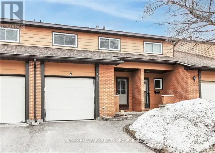 2088 ORIENT PARK DRIVE, Ottawa