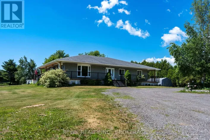 2089 SUNBURY ROAD, Frontenac