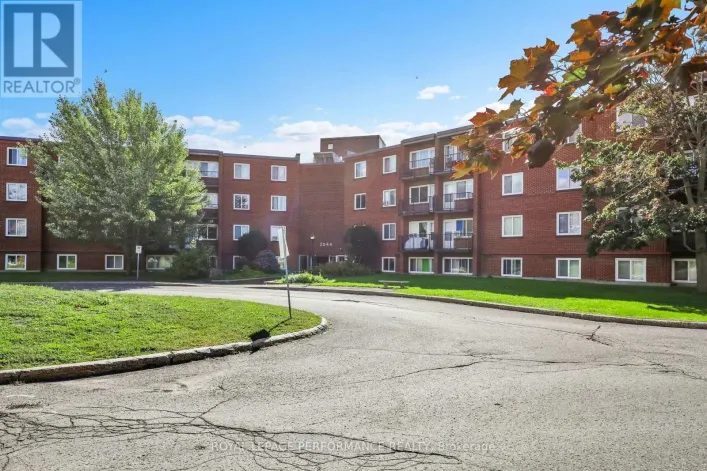 208C - 2044 ARROWSMITH DRIVE, Ottawa