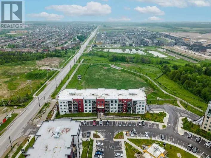 209 - 1 CHEF LANE, Barrie