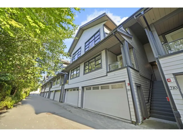 209 13585 16 AVENUE, Surrey
