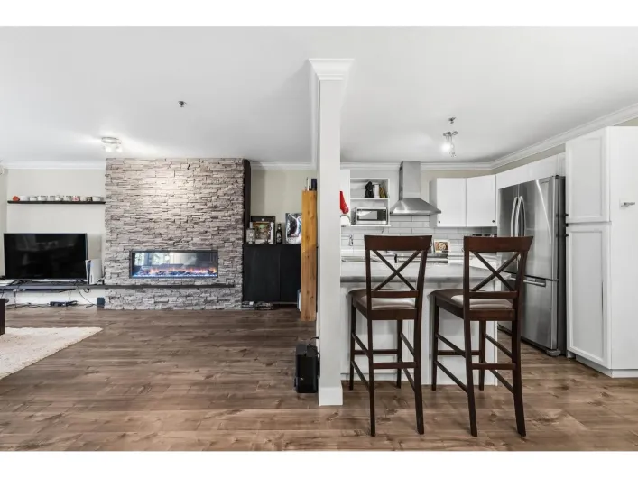 209 19721 64 AVENUE, Langley