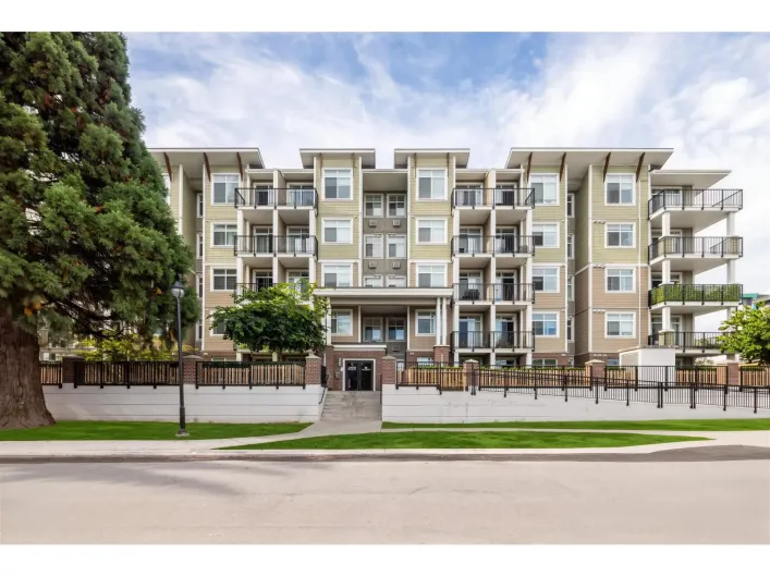 209 20686 EASTLEIGH CRESCENT, Langley