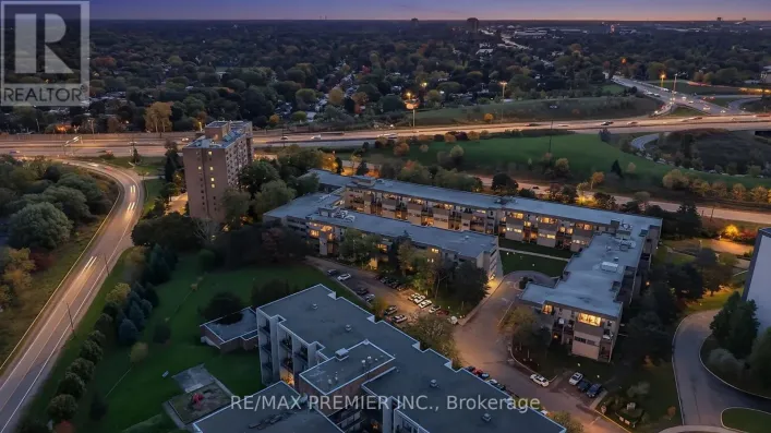 209 - 2095 ROCHE COURT, Mississauga