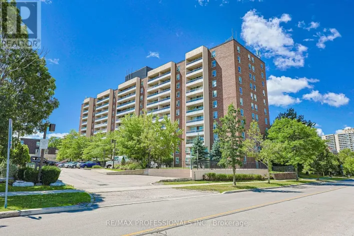209 - 31 FOUR WINDS DRIVE, Toronto