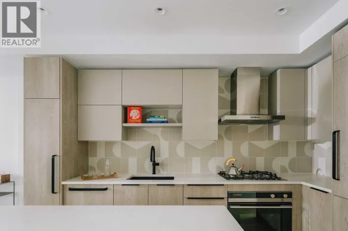 209 322 E 15TH AVENUE, Vancouver