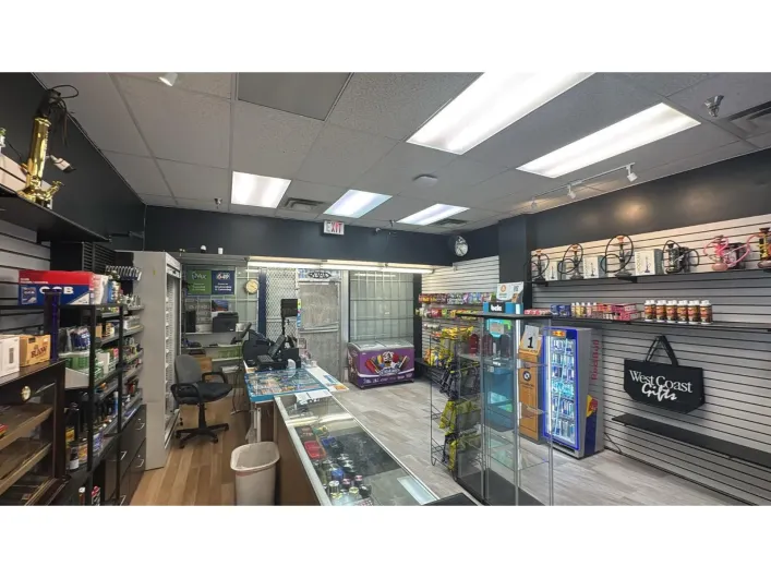 209 32530 LOUGHEED HIGHWAY, Mission