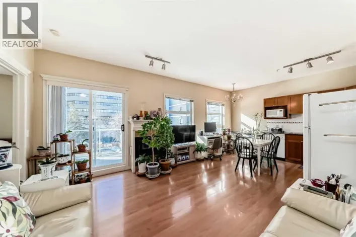 209, 333 Riverfront Avenue SE, Calgary