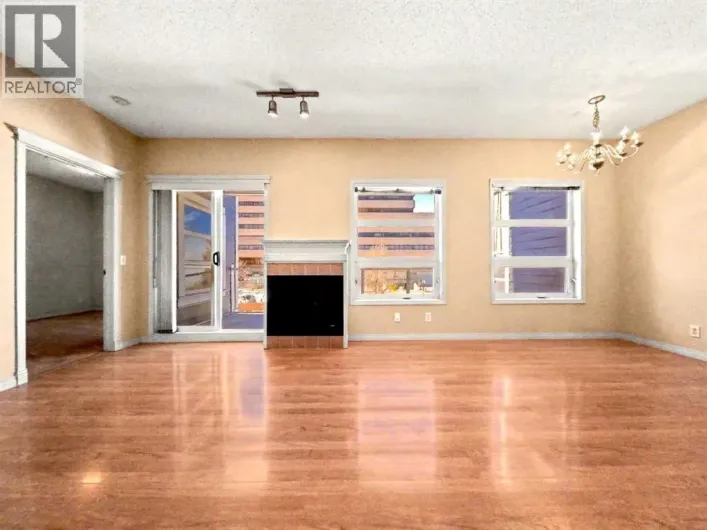 209, 333 Riverfront Avenue SE, Calgary