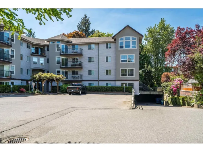209 33480 GEORGE FERGUSON WAY, Abbotsford