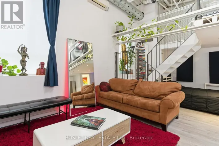 209 - 347 SORAUREN AVENUE, Toronto