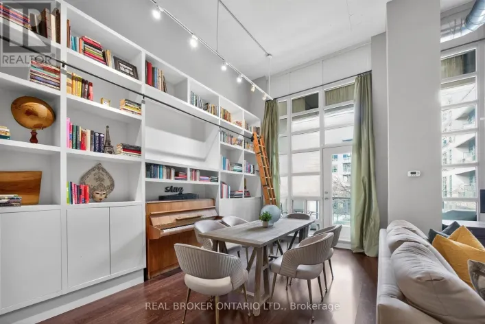 209 - 380 MACPHERSON AVENUE, Toronto