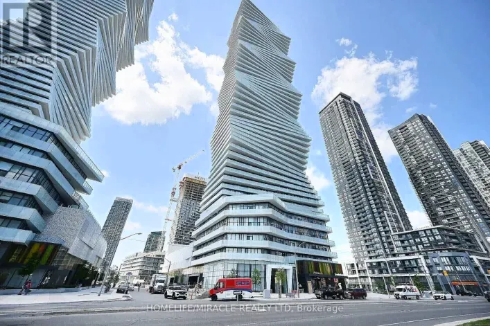 Apartment for sale: 209 - 3900 CONFEDERATION PARKWAY, Mississauga