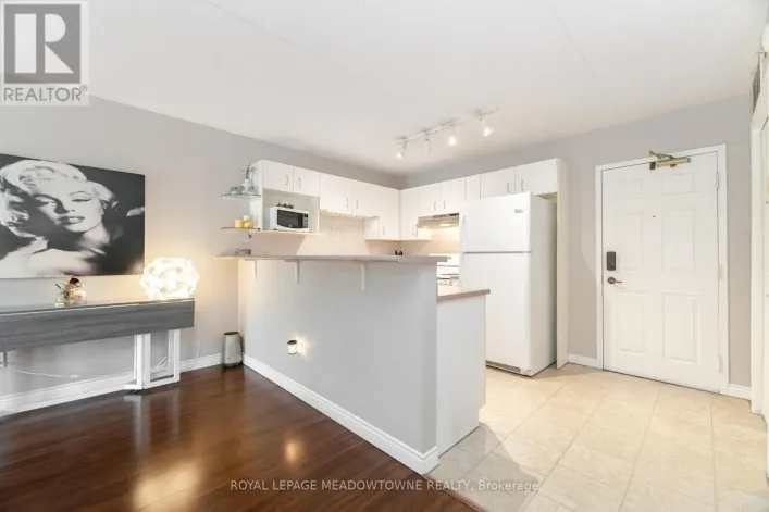 #209 - 4005 KILMER DRIVE, Burlington