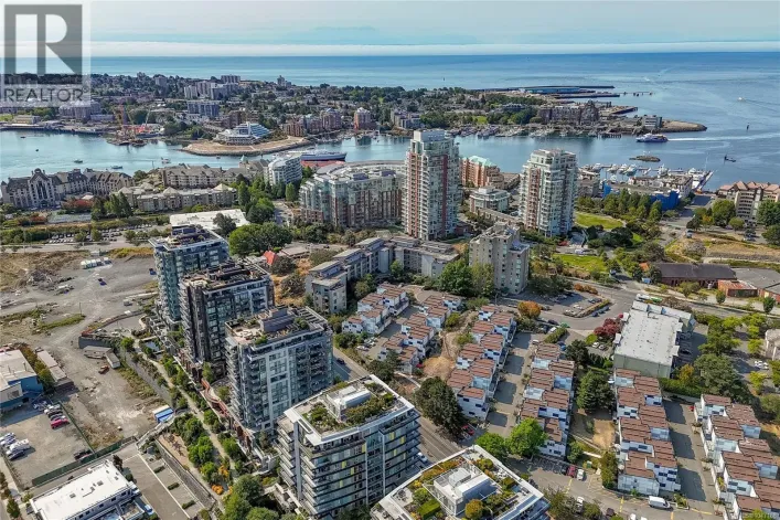 Apartment for sale: 209 455 Sitkum Rd, Victoria