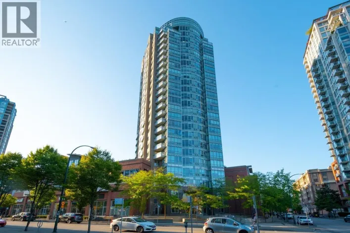 209 63 KEEFER PLACE, Vancouver