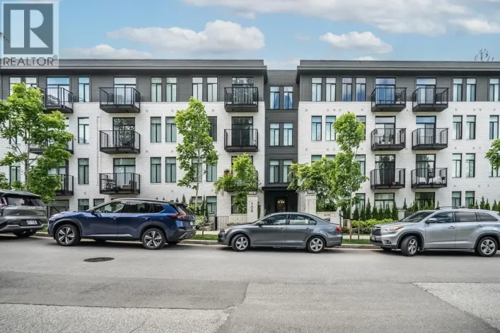 209 708 EDGAR AVENUE, Coquitlam