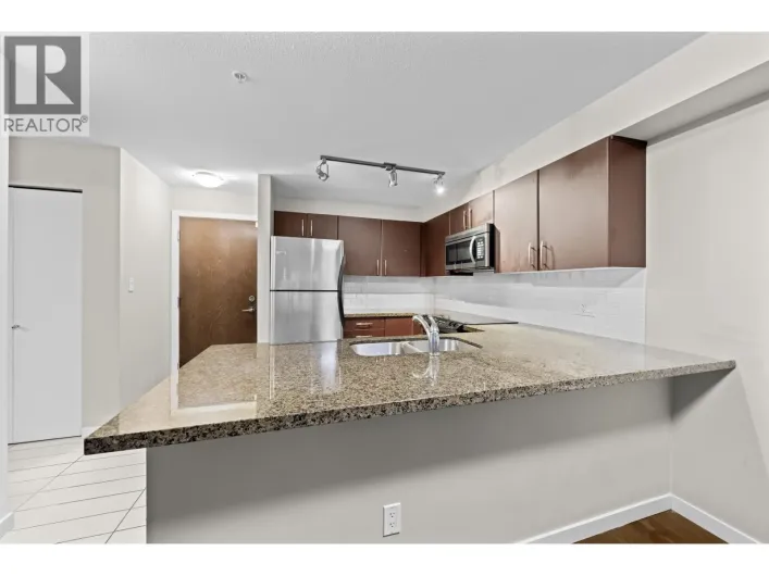 209 7337 MACPHERSON AVENUE, Burnaby