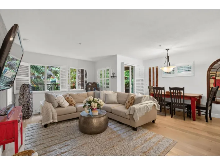 209 8717 160 STREET, Surrey