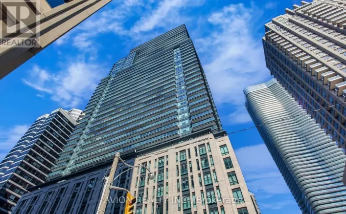 209 - 955 BAY STREET, Toronto