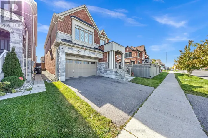 209 CASTLE OAKS CROSSING, Brampton