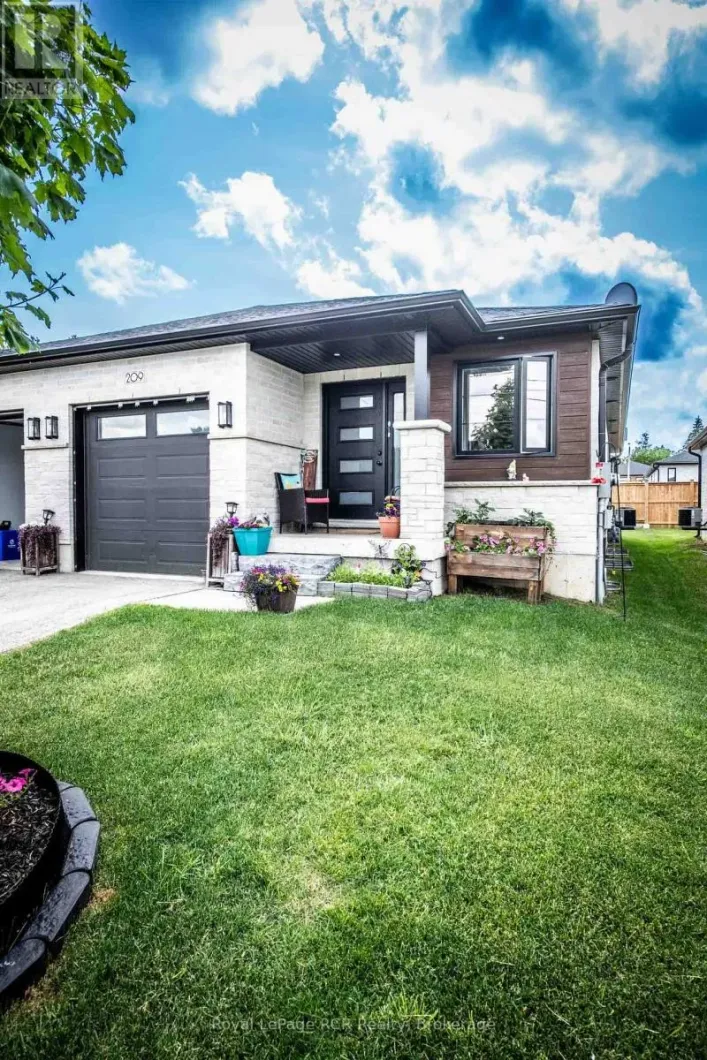 209 CHURCH STREET N, Wellington North