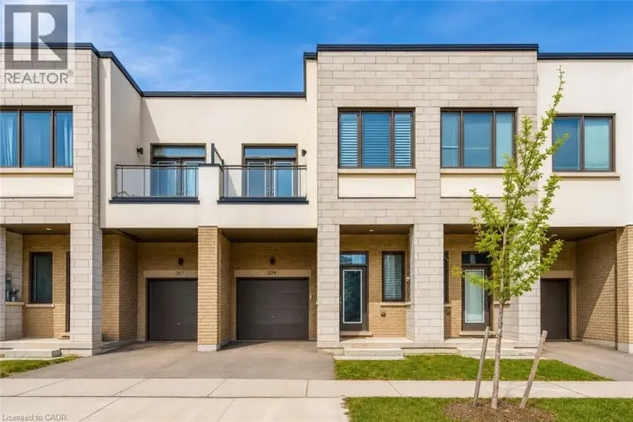 209 FOWLEY Drive, Oakville