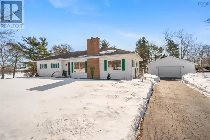 209 Louise Street, Pictou