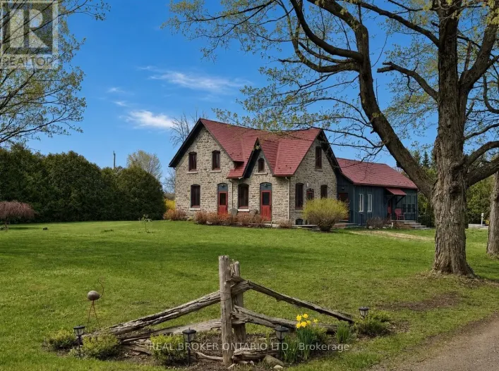 2090 BEACH ROAD, North Grenville