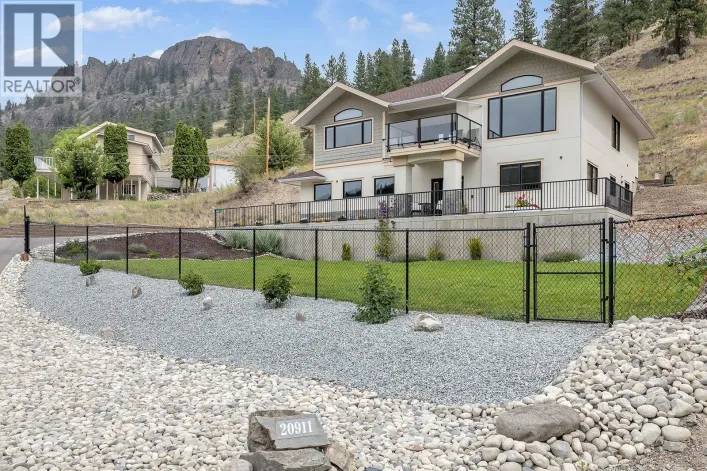 20911 Garnet Valley Road, Summerland