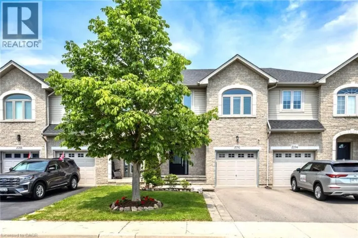 2092 ENGLISH Crescent, Burlington