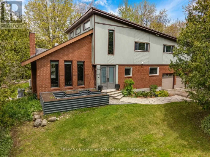 2092 HIGHWAY 6, Hamilton