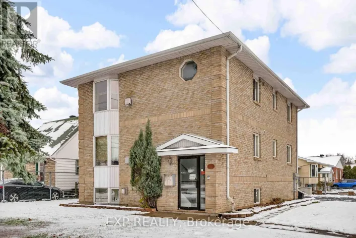 2093 PITT STREET, Cornwall